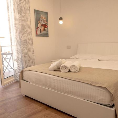 Sea House - Casa Vacanze Savona Kültér fotó